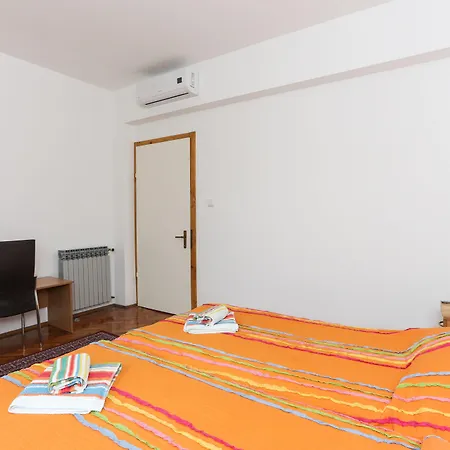 Apartament Sisic